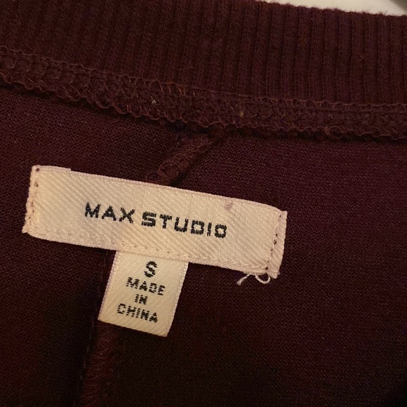 Max Studio Wine Colored Velour Tunic Top with Pockets - Picture 7 of 8